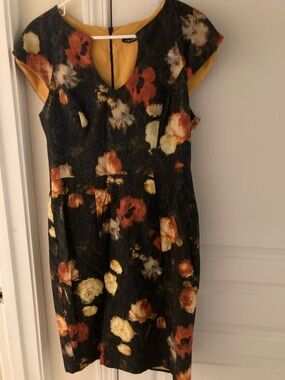Black Halo Black Floral V-Neck Midi Dress with Mustard Lining